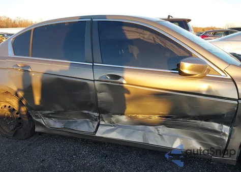 2009 Honda Accord 2.4 Lx z USA, uszkodzony, nr VIN 1HGCP26329A066578